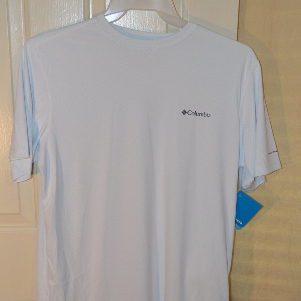 Men's Columbia River Chill t-shirt sz Md NWT